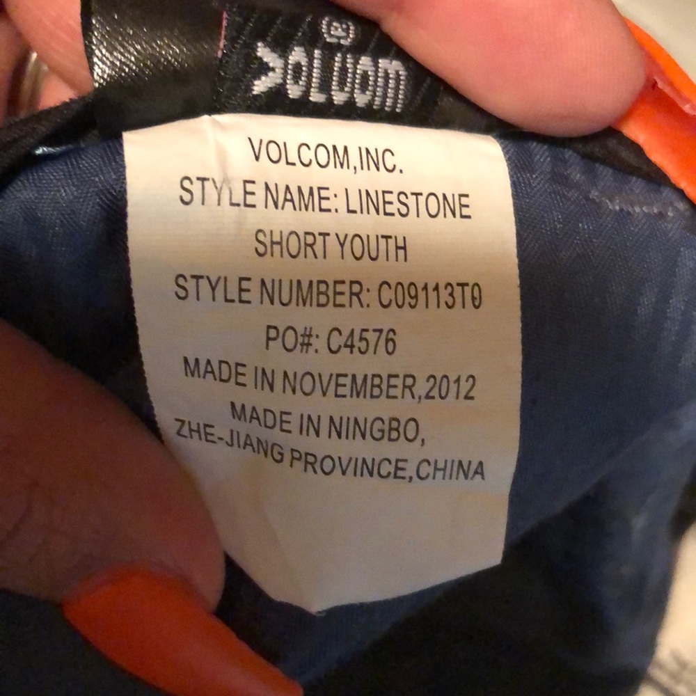 Volcom shorts - Picture 5 of 5